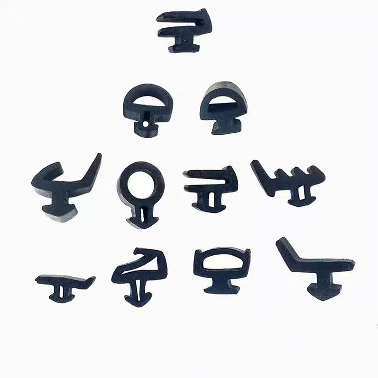 Smooth EPDM Rubber Seal UPVC Door And Window Seal L D P Shape